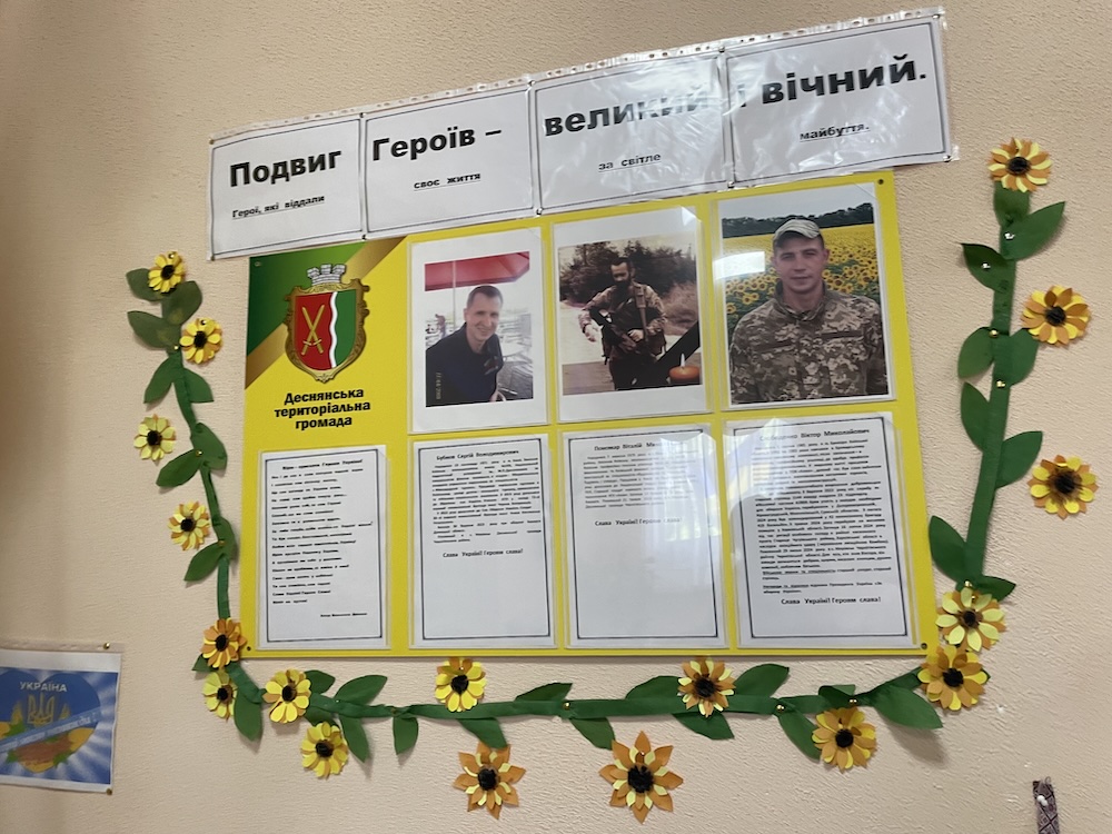 A display honoring fallen soldiers